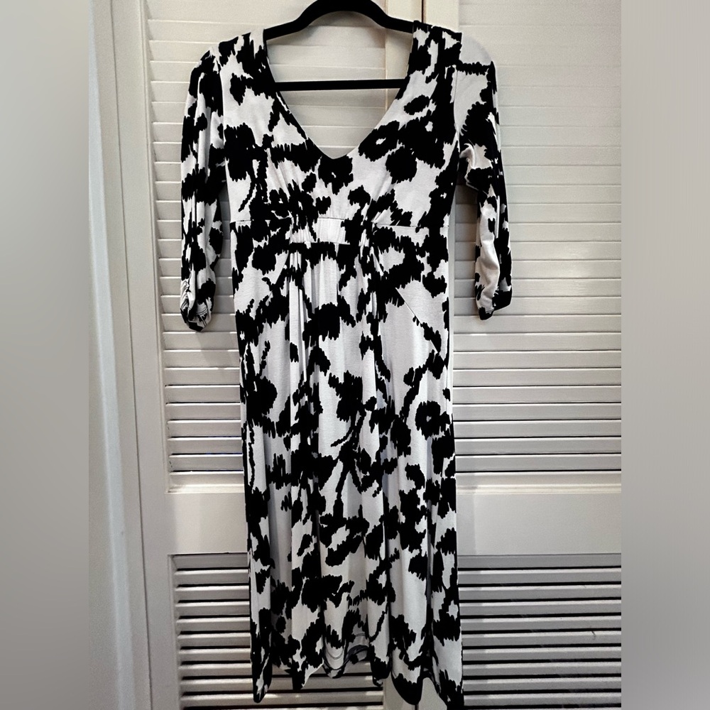 Cabi Navy Blue and White Dress